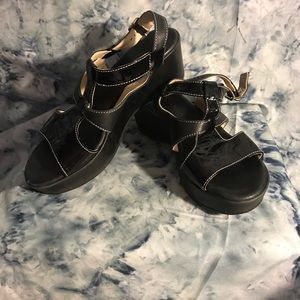 Attilio Giusti Leombruni Black platform sandals